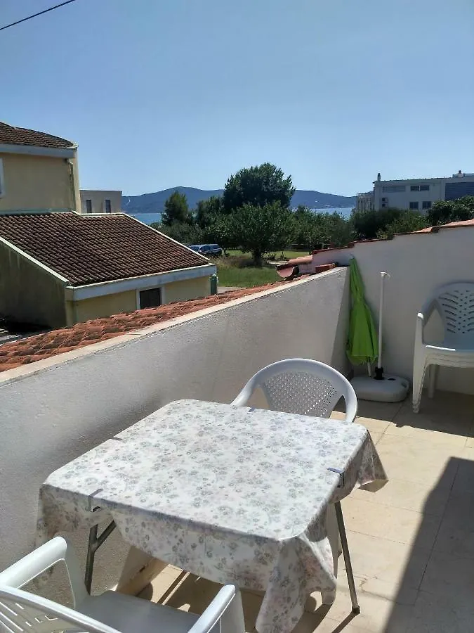 Apartmani Tonica Sukosan