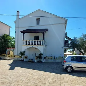 Gostinjska kuća Vilma, Sukosan